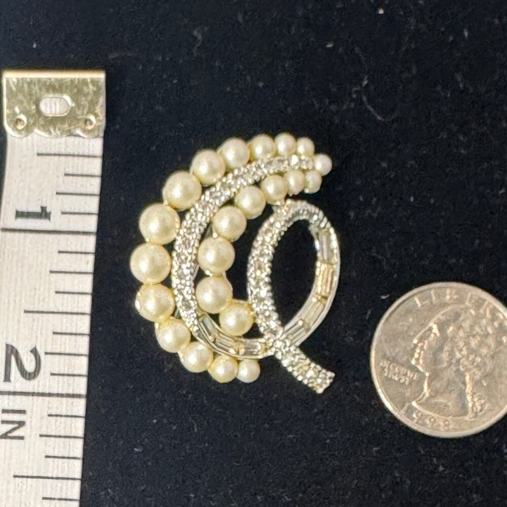 vintage faux.‎ pearl and rhinestone brooch, 1950's 1960's formal